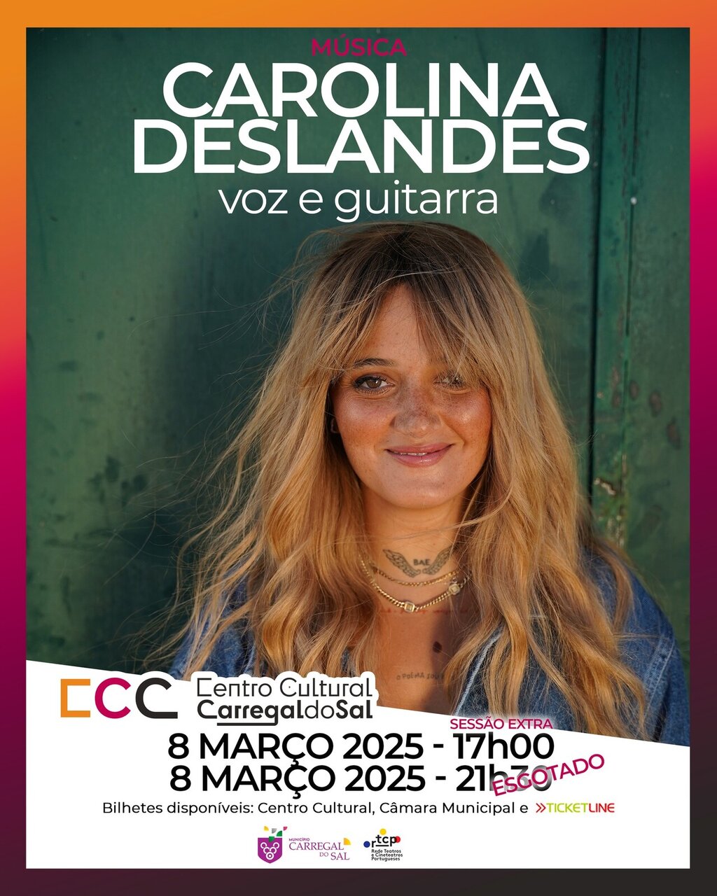 Carolina Deslandes Voz e Guitarra
