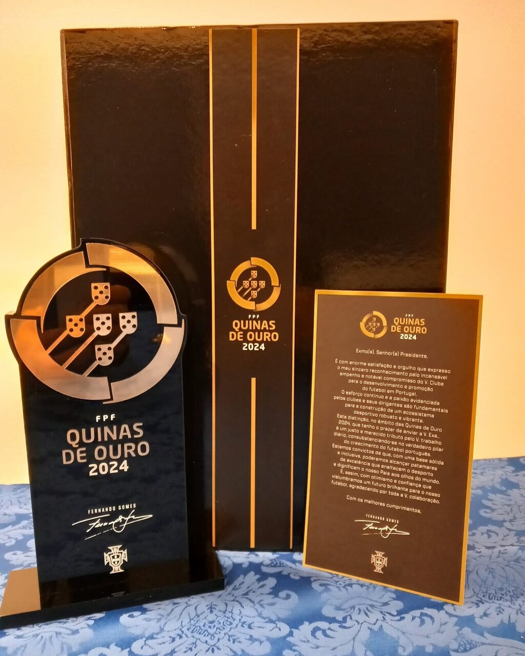 Clube de Futebol de Carregal do Sal distinguido com “Quinas de Ouro”