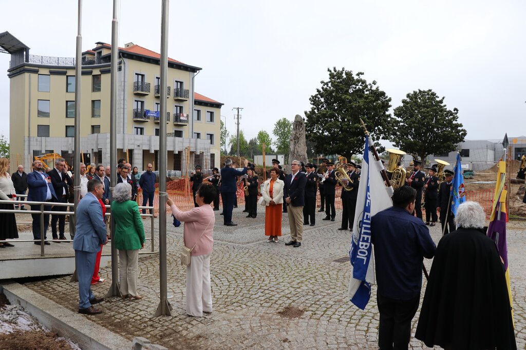 Carregal do Sal Celebra os 51 Anos do 25 de Abril com Entrega de Habitações Sociais