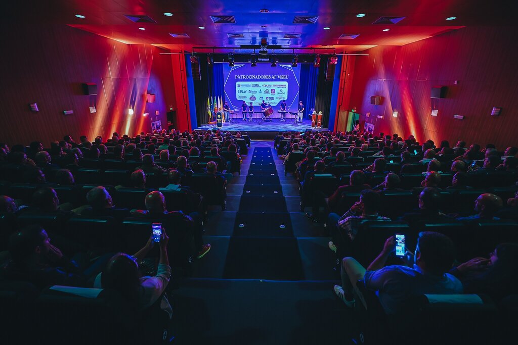 ADEF-CCS e Hortênsio Dias de Lemos premiados na Gala da Associação de Futebol de Viseu